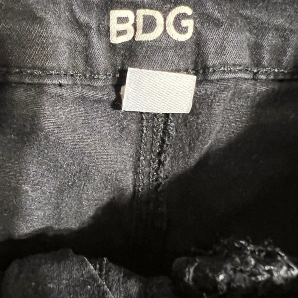 BDG size 29 denim shorts - Picture 4 of 5
